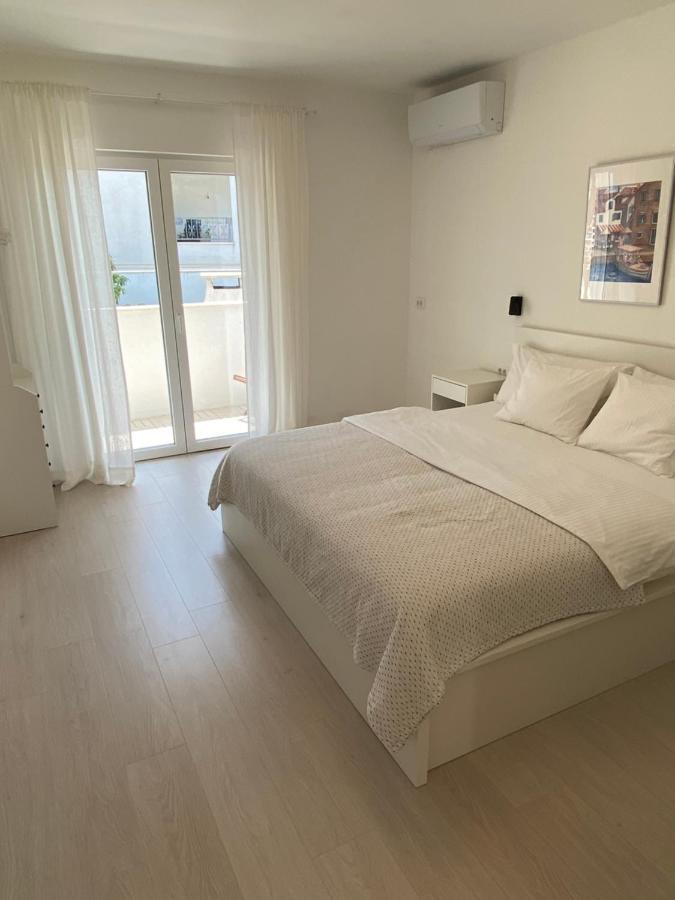 FeelAtHome Hvar Apartments Hvar Town Buitenkant foto